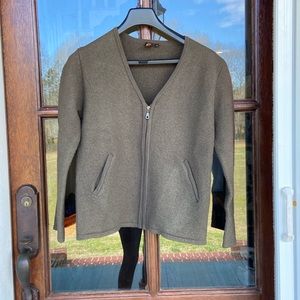 OJAI 💯 wool cardigan sweater. Size‎ M